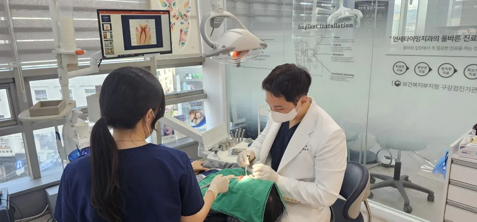 길동역 치과 고령 환자 치료, 속도보다 안정성이 먼저입니다 관련 사진 4